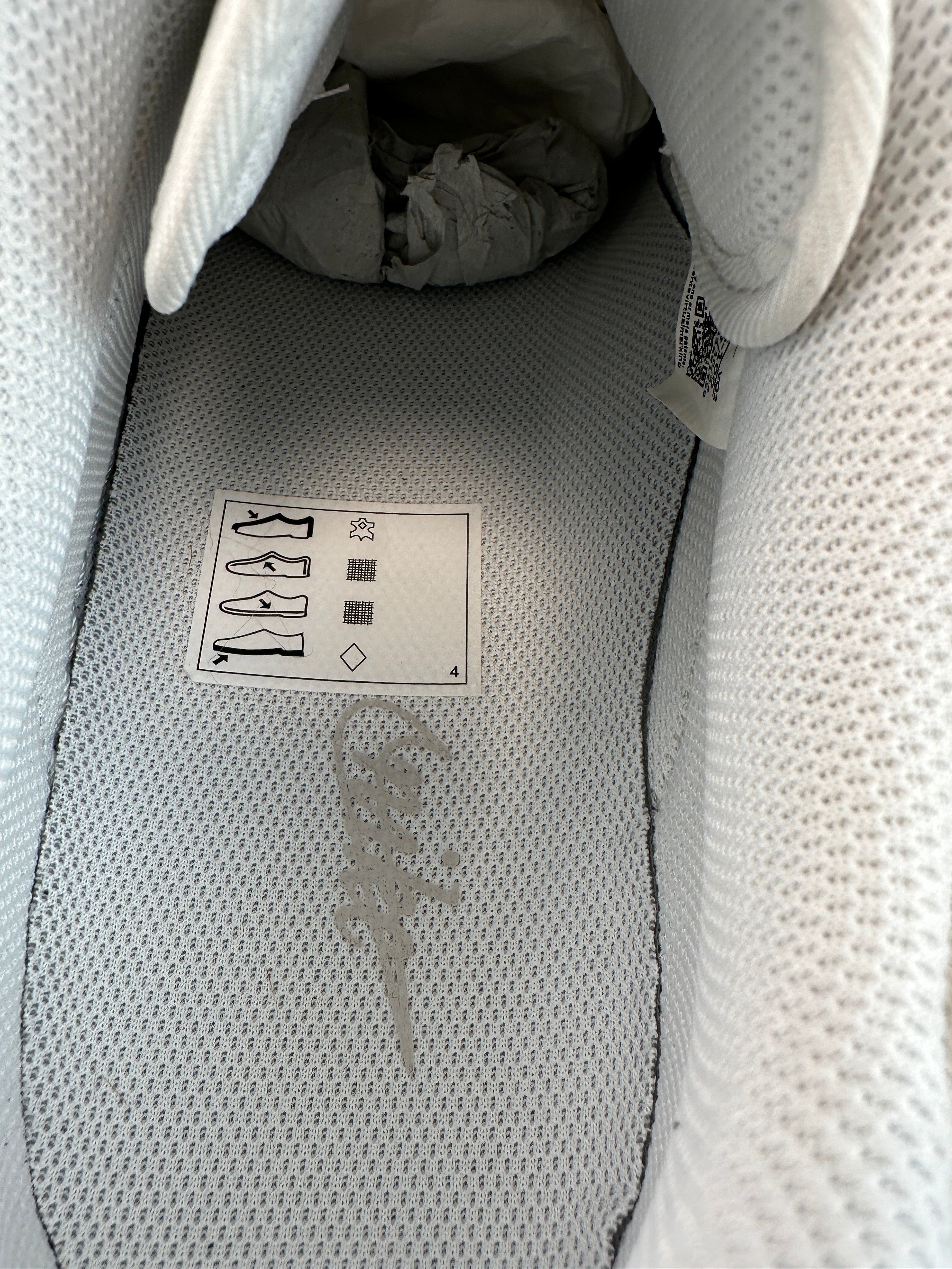 NIKE AIR FORCE 1 LUXE