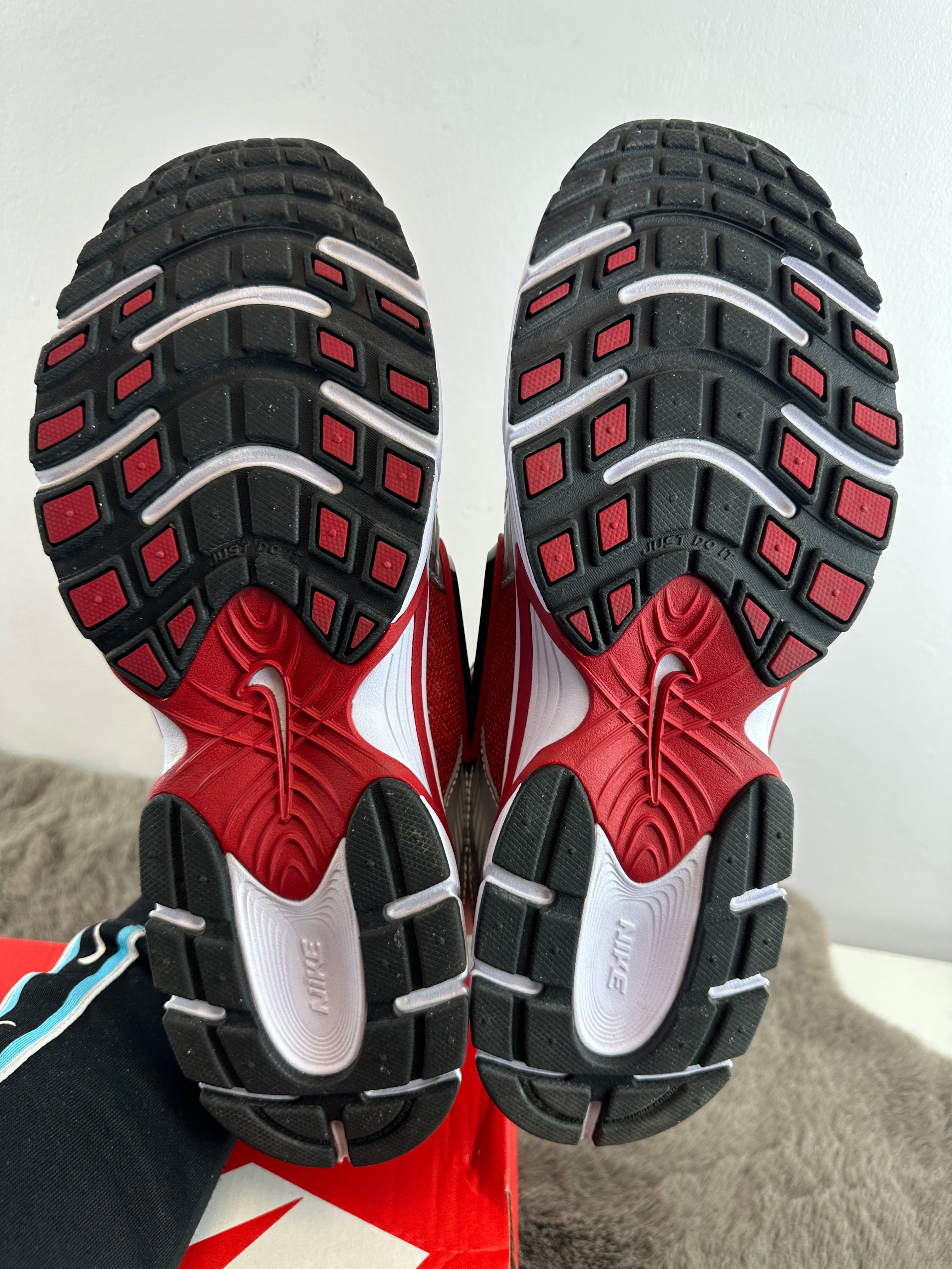NIKE V5 RNR