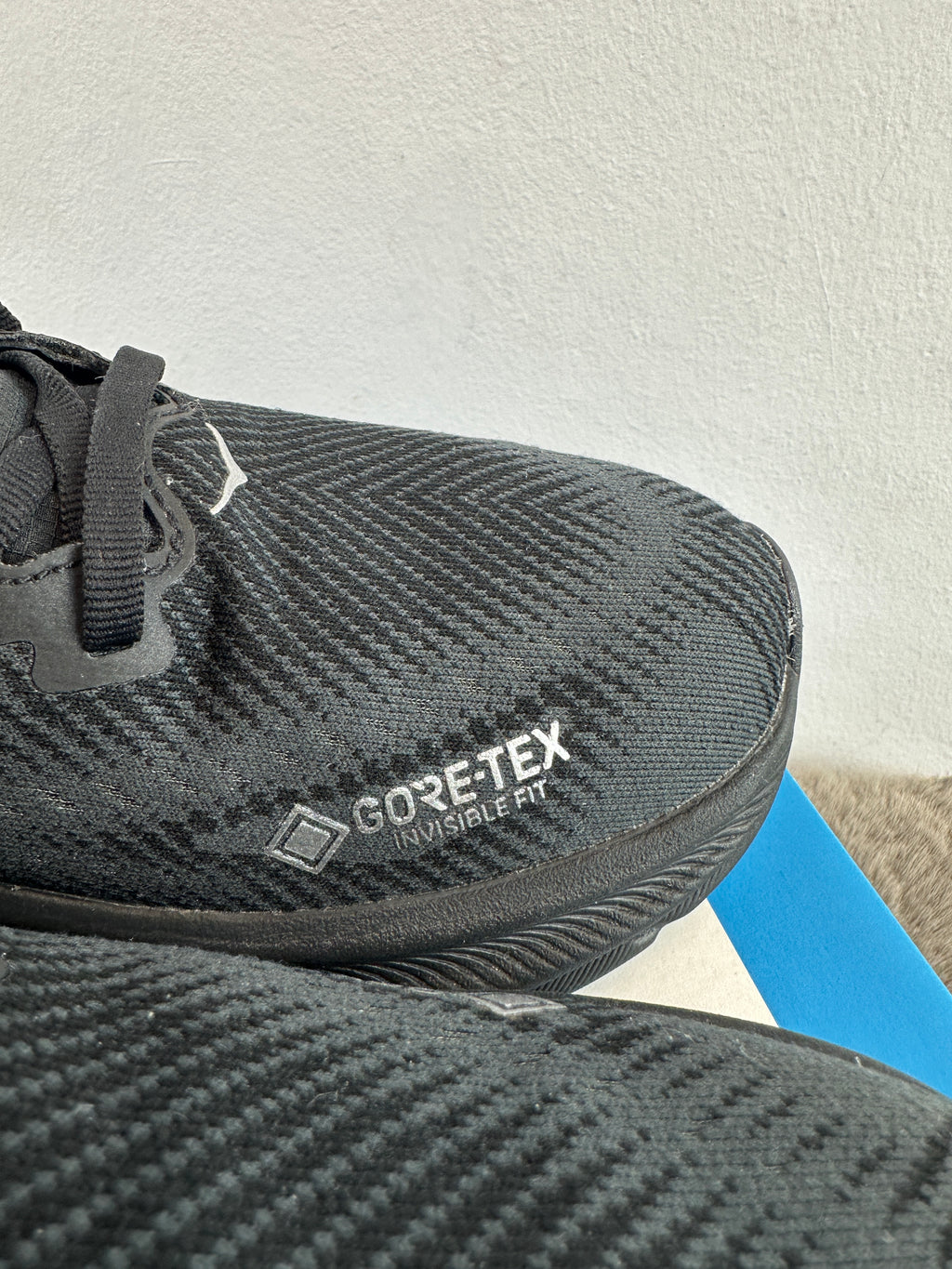 HOKA CLIFTON 9 GTX