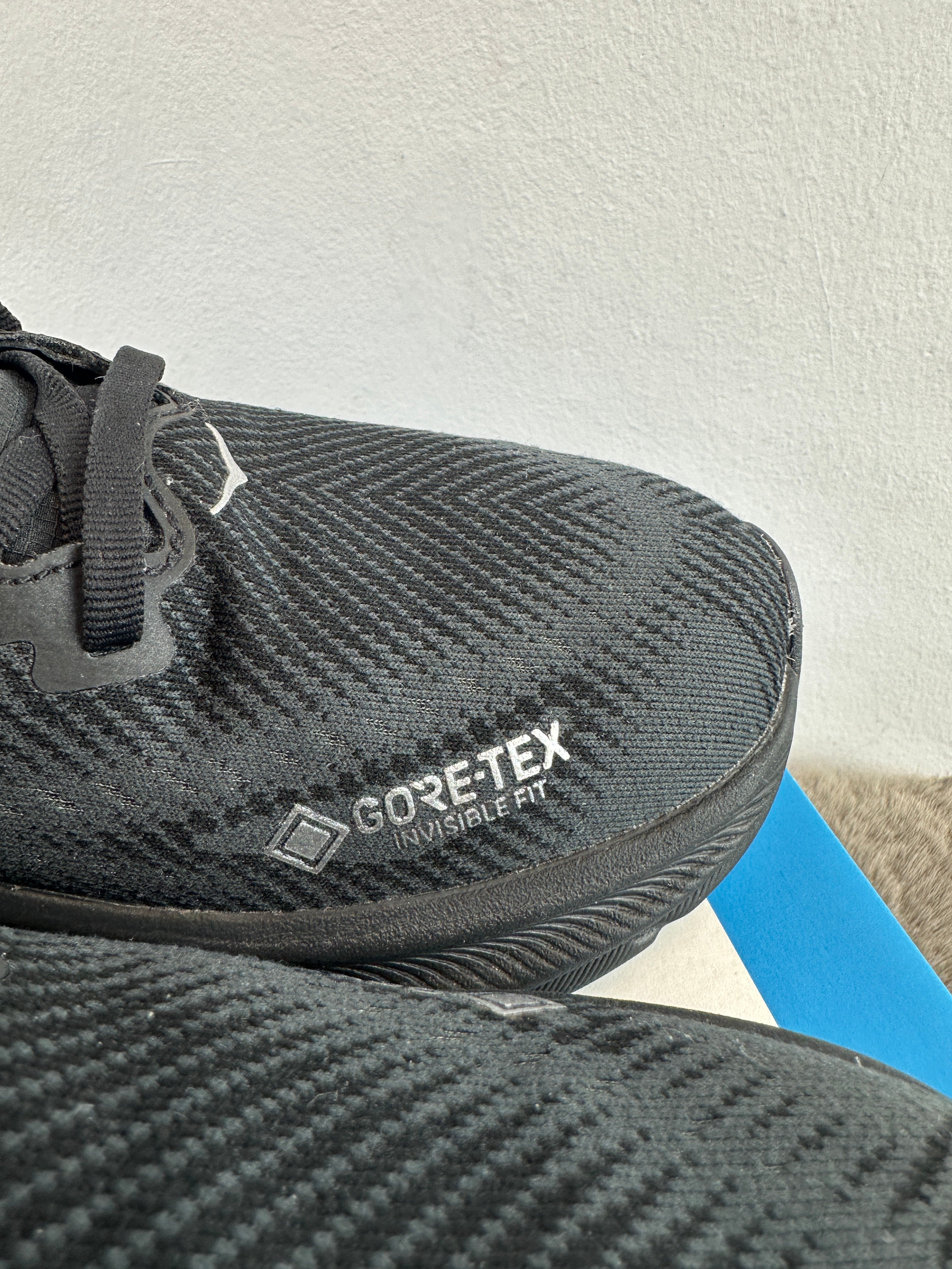 HOKA CLIFTON 9 GTX