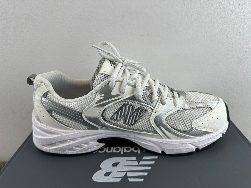 NEW BALANCE 530