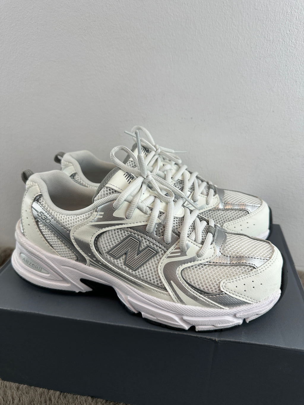 NEW BALANCE 530