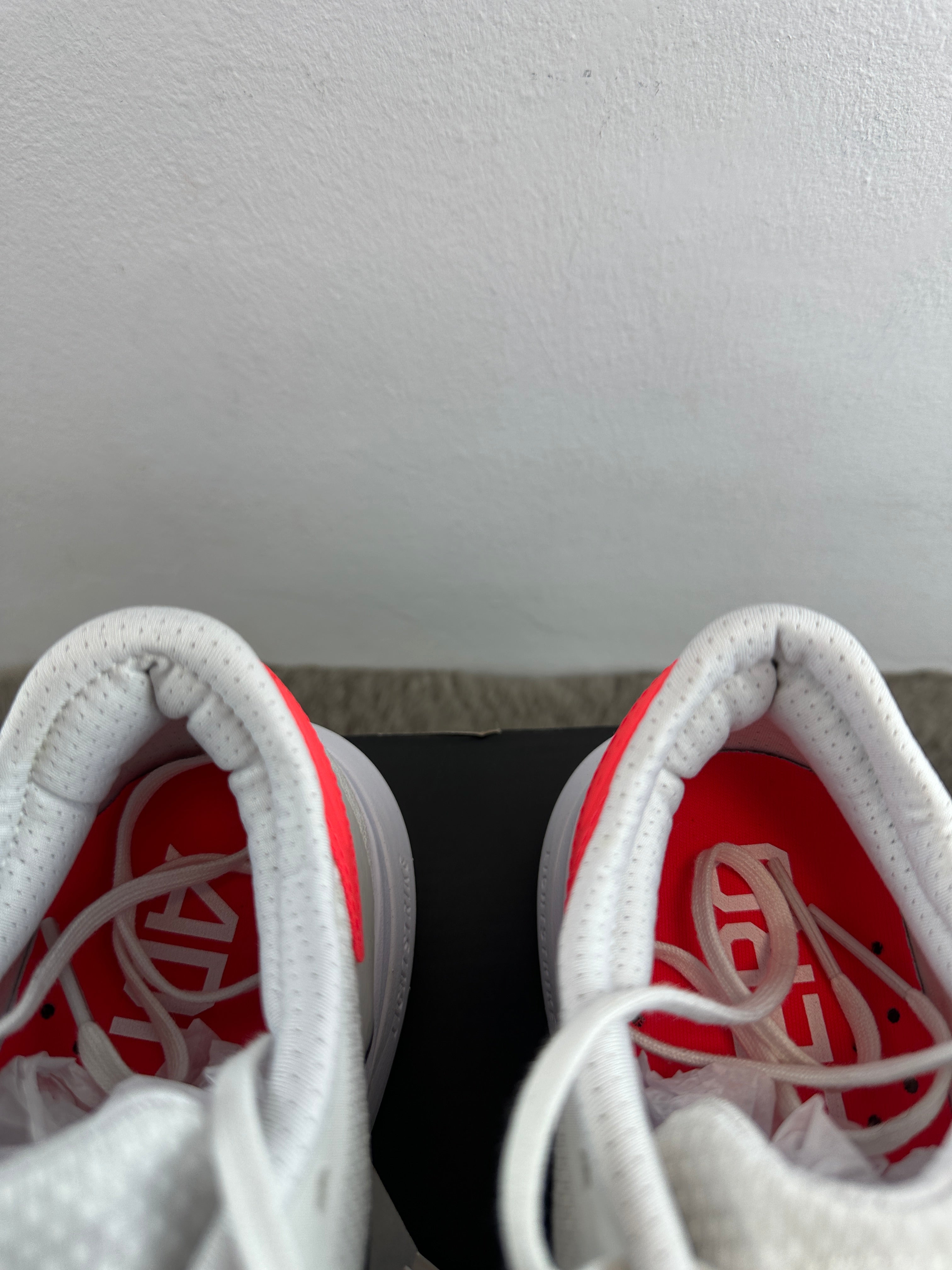 ADIDAS ADIZERO SL2