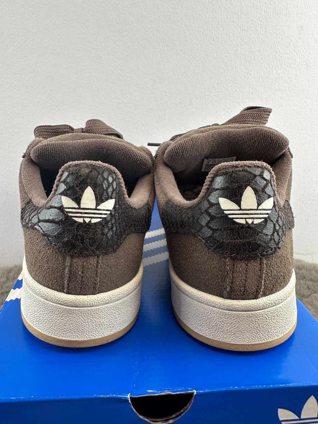 ADIDAS CAMPUS 00s