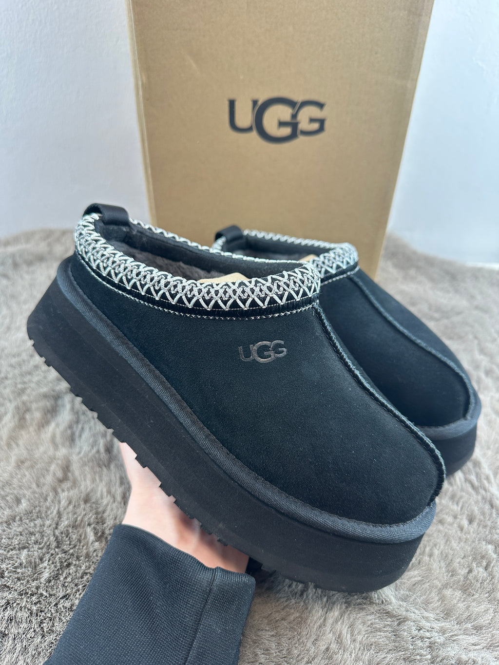 UGG TAZZ 2