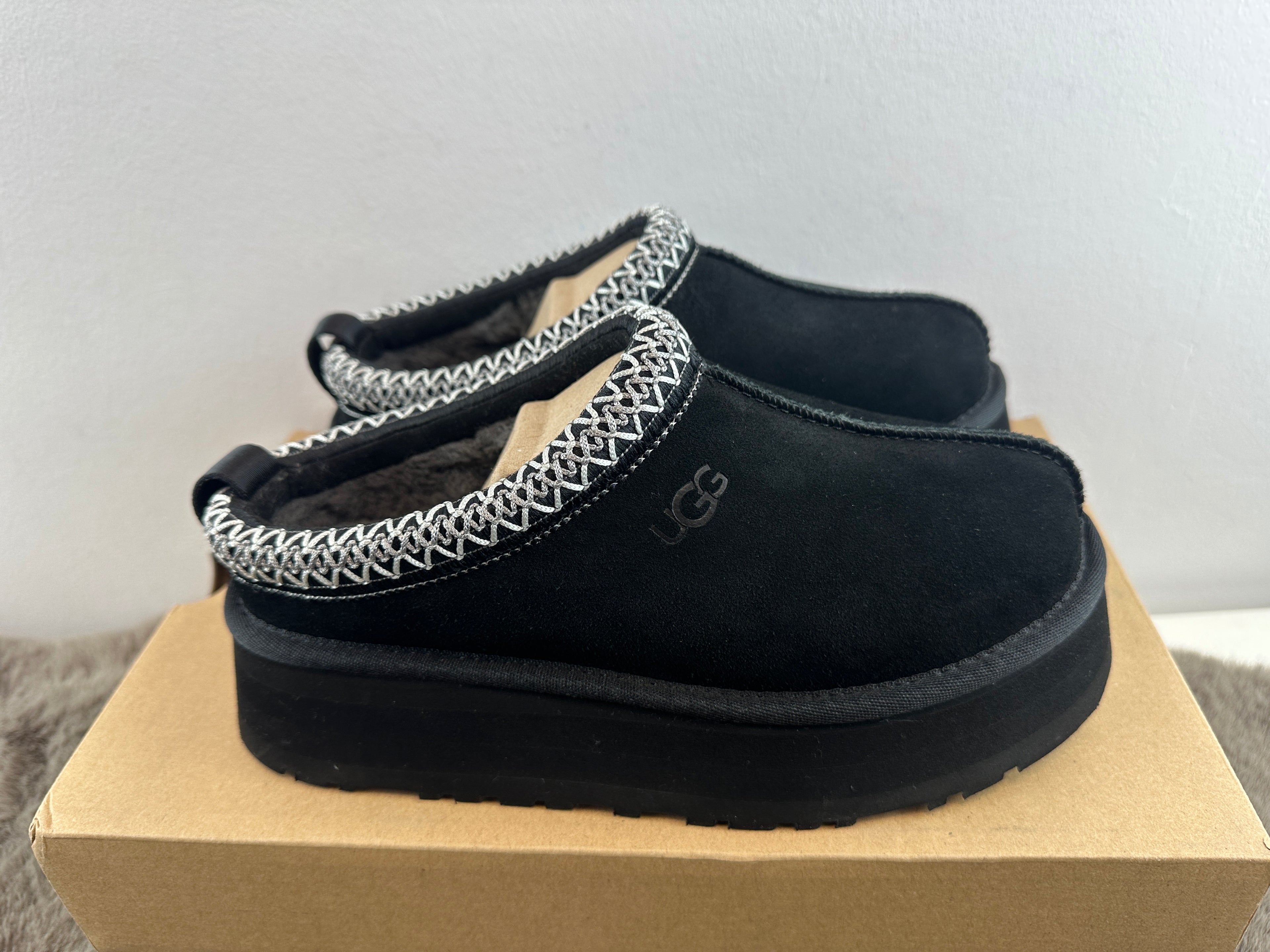 UGG TAZZ 2