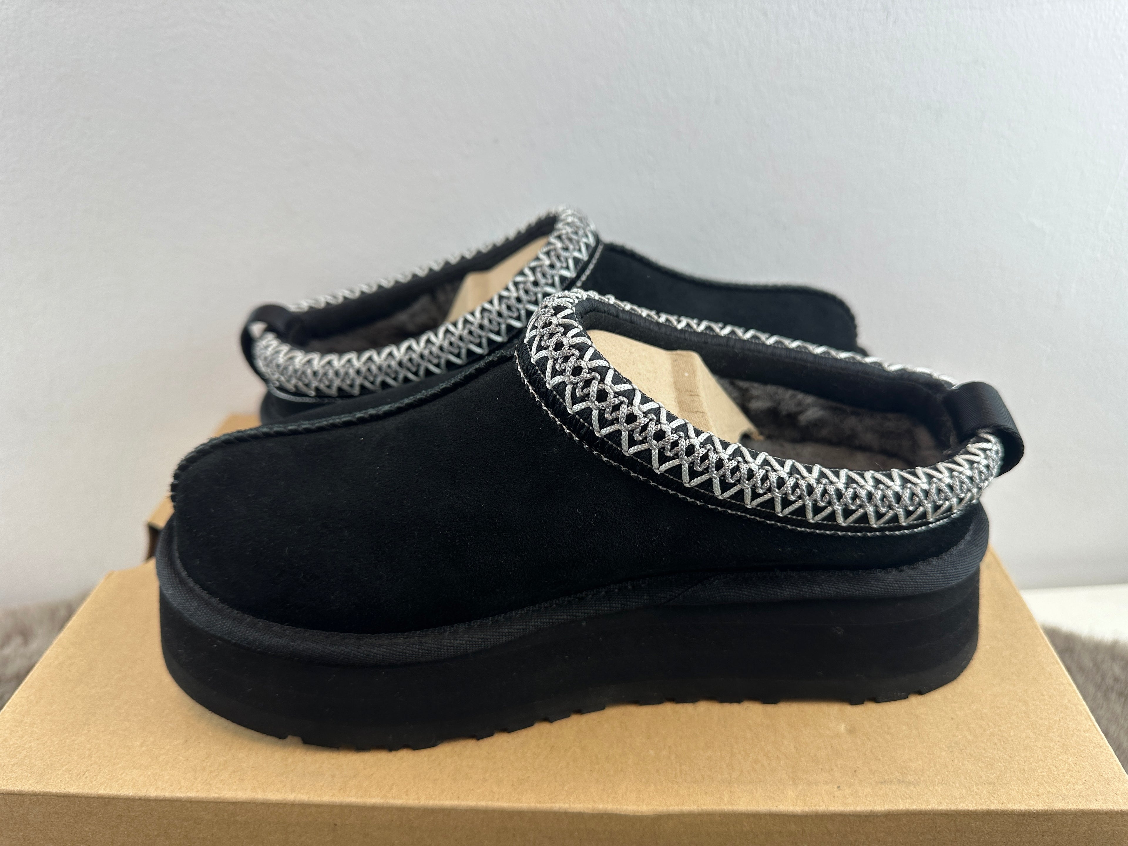 UGG TAZZ 2