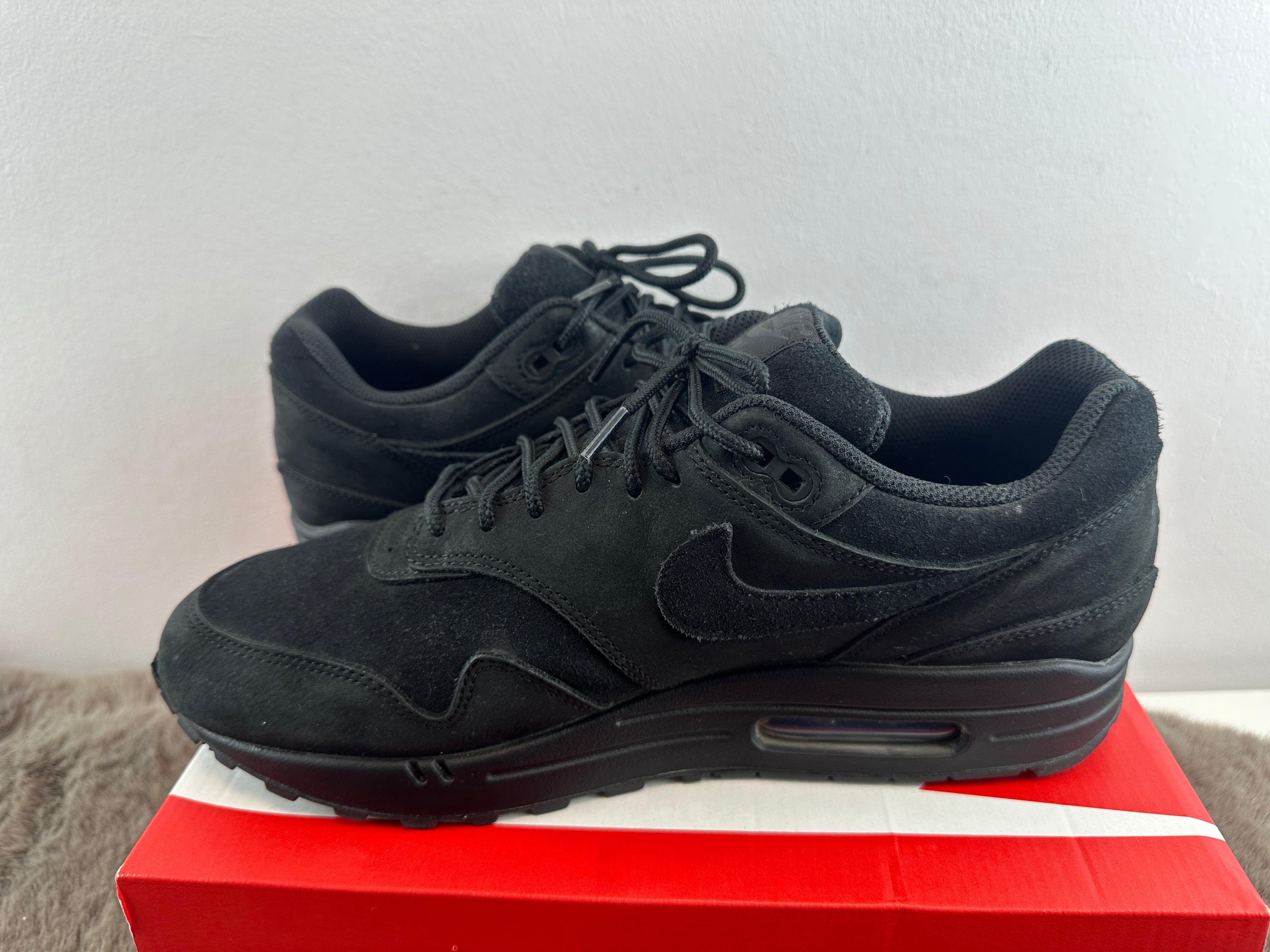 NIKE AIR MAX 1 PREMIUM