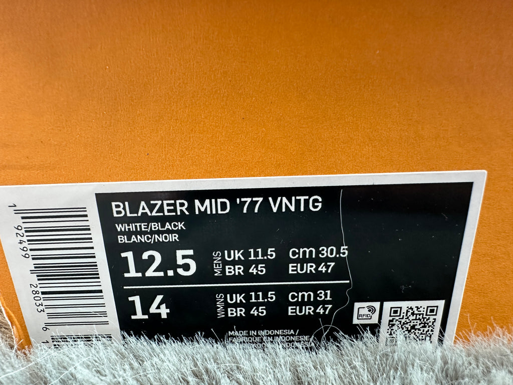 NIKE BLAZER MID
