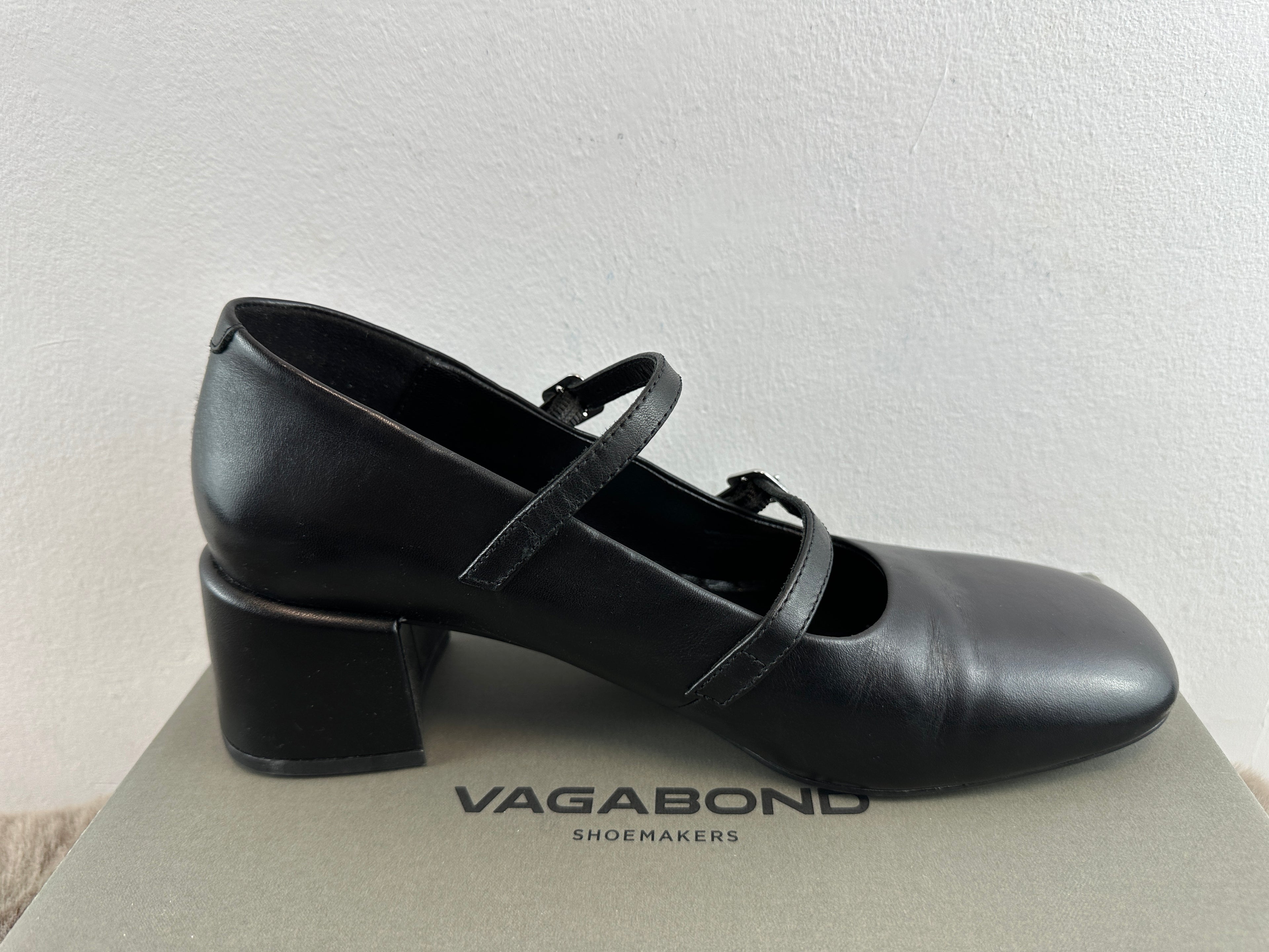 VAGABOND ADISON