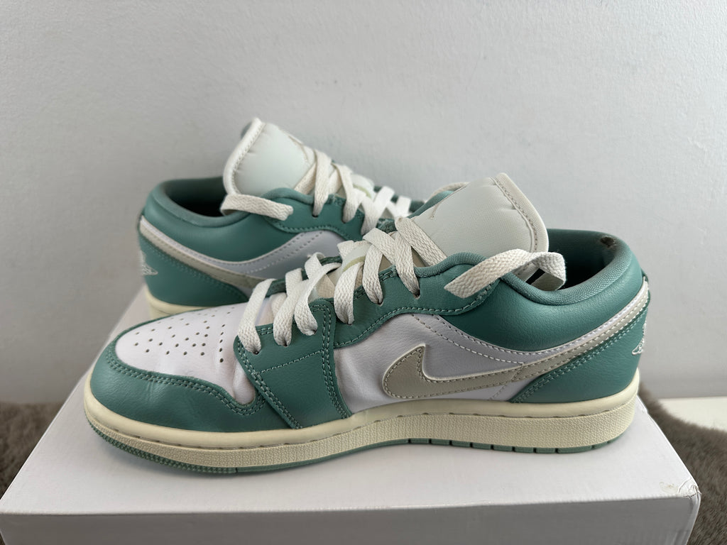 NIKE AIR JORDAN 1 LOW "WHITE CANNON"