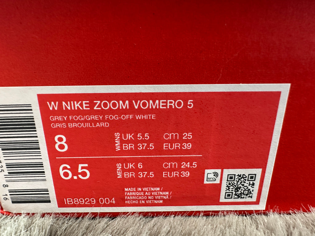 NIKE ZOOM VOMERO 5