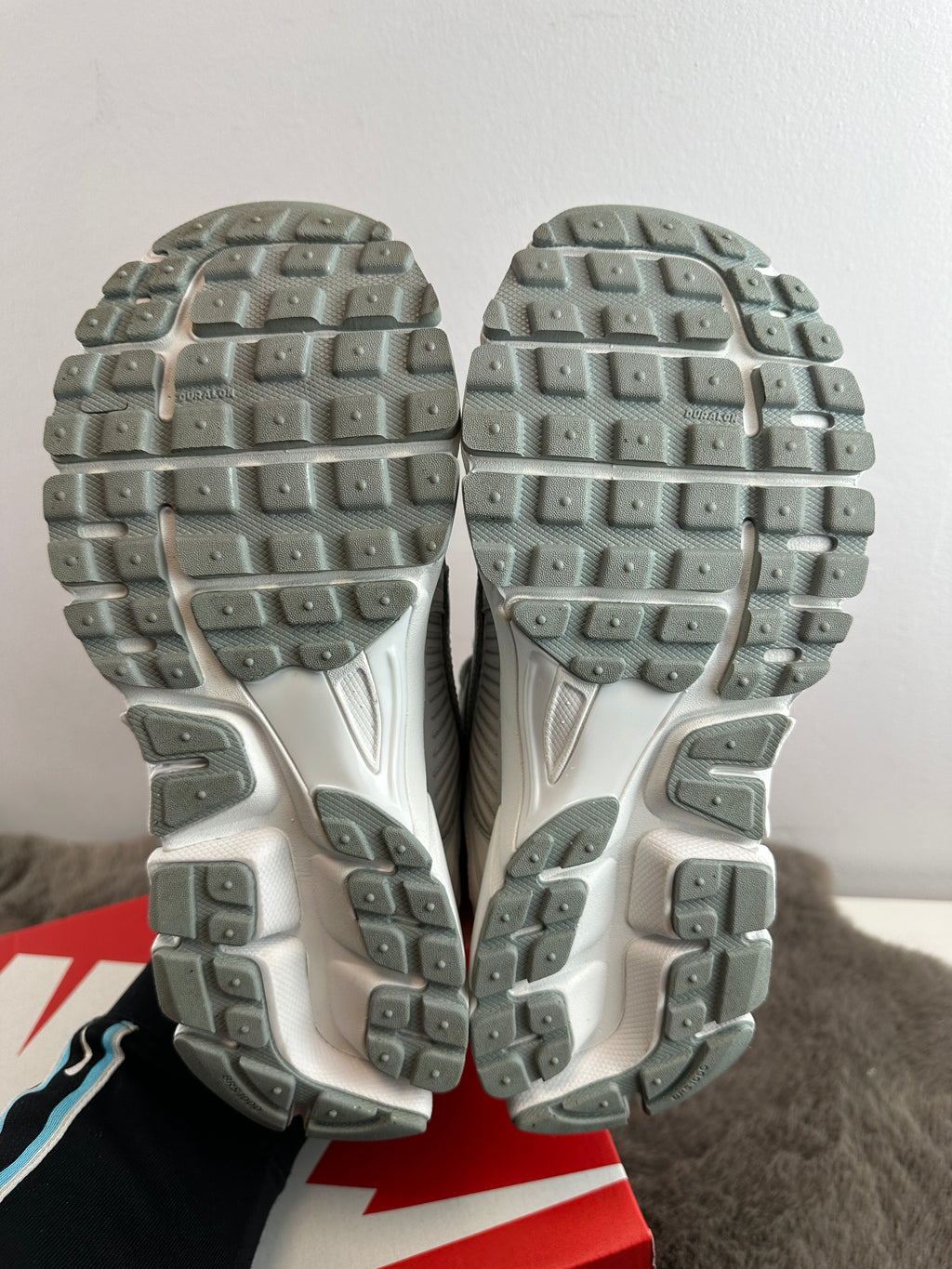 NIKE ZOOM VOMERO 5