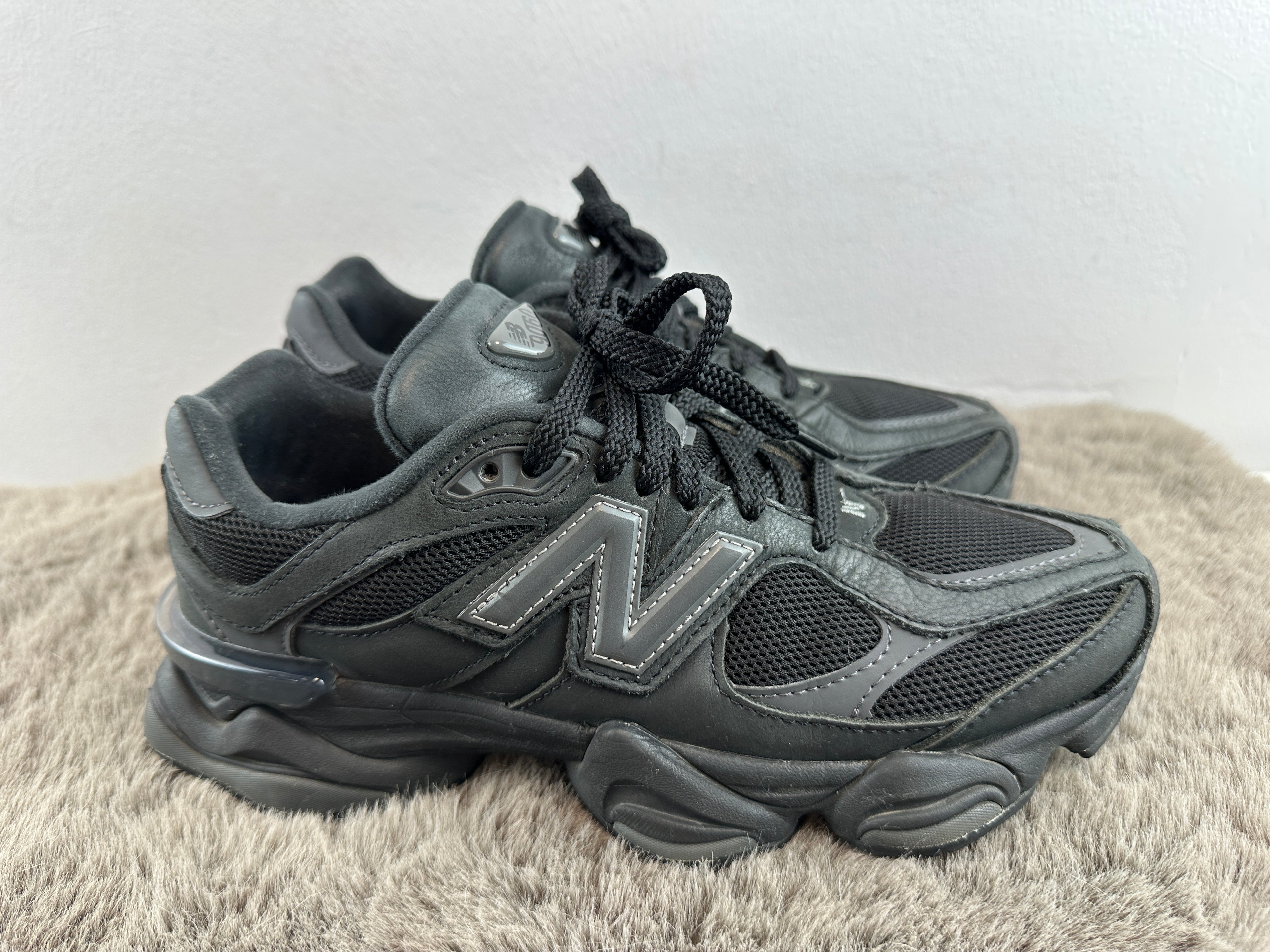NEW BALANCE U9060ZGE