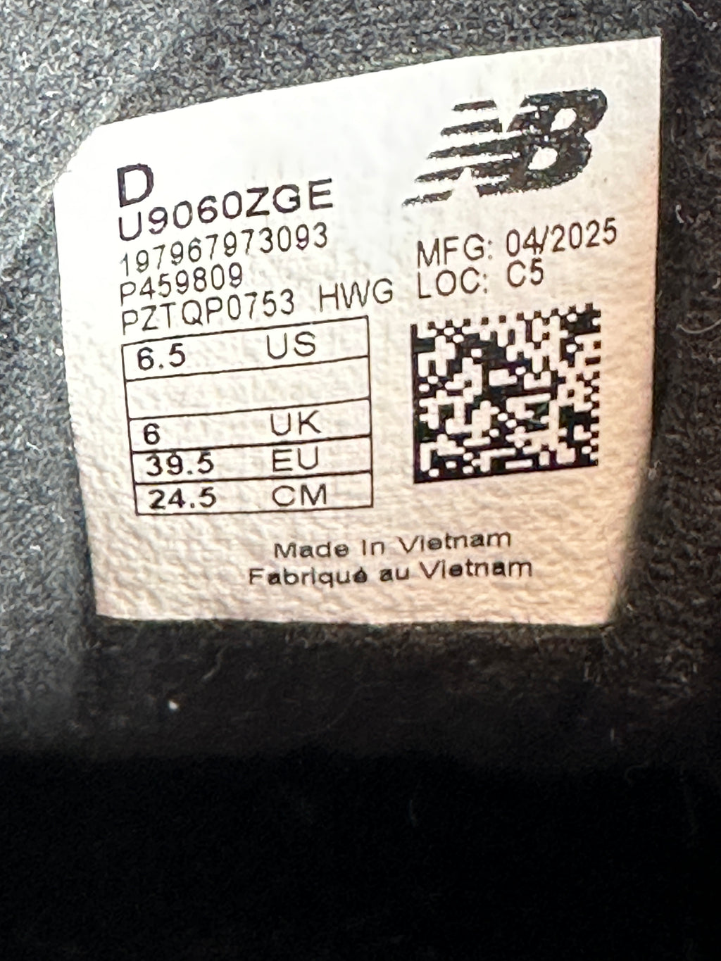 NEW BALANCE U9060ZGE
