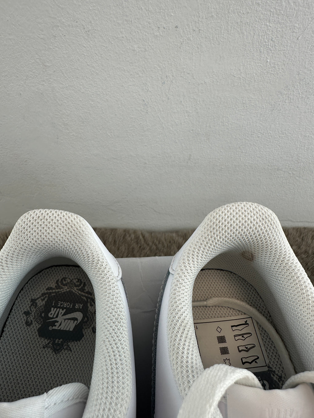 NIKE AIR FORCE 1