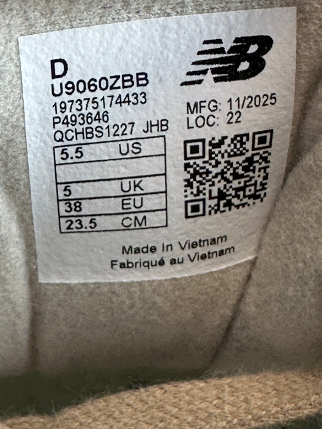 NEW BALANCE U9060ZBB