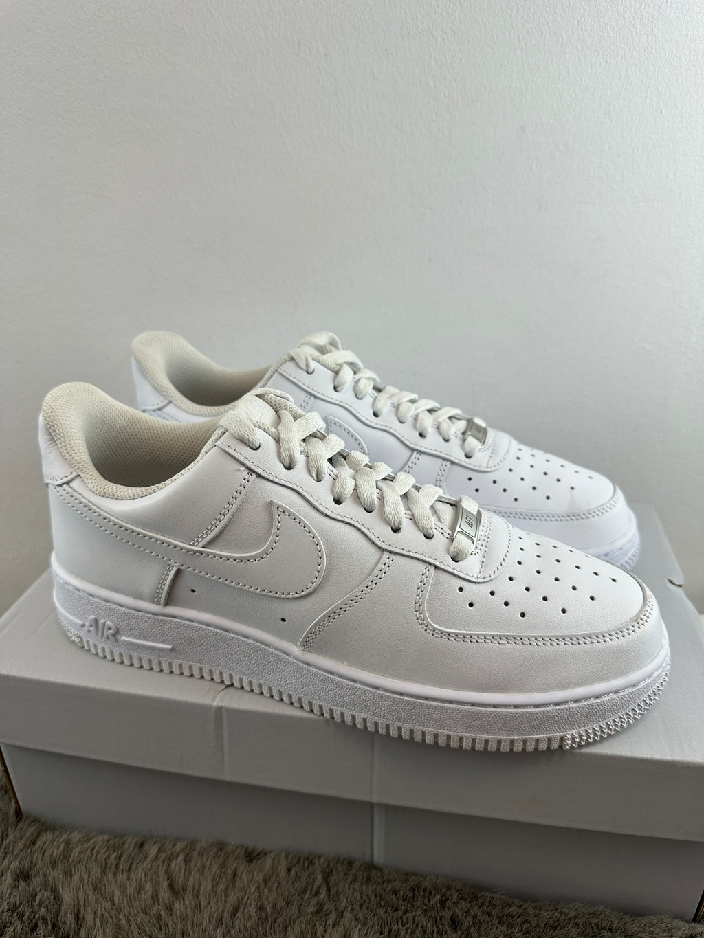 NIKE AIR FORCE 1