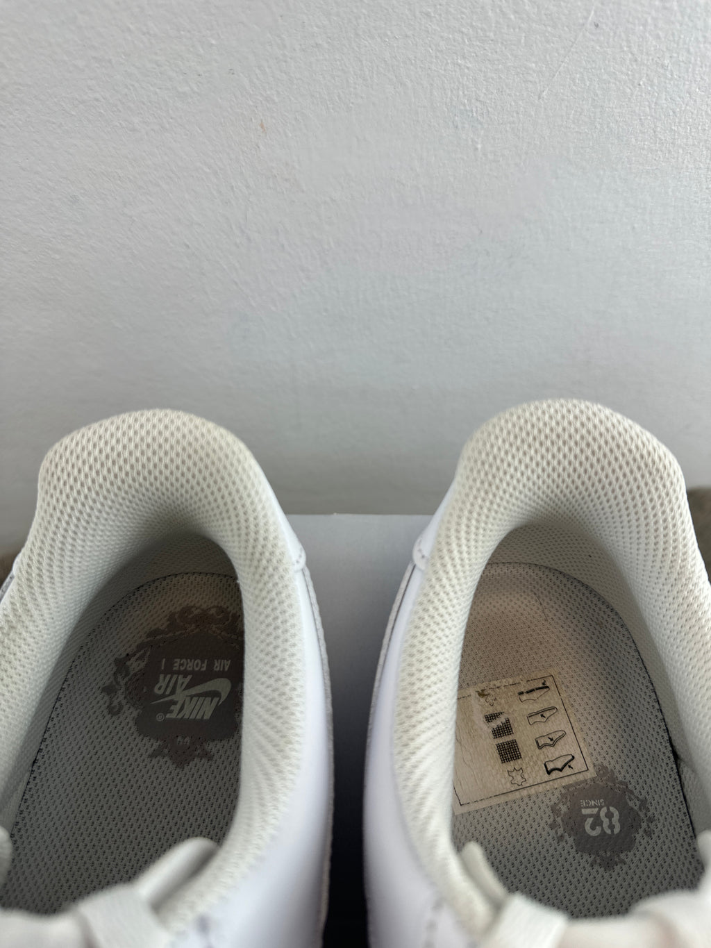 NIKE AIR FORCE 1