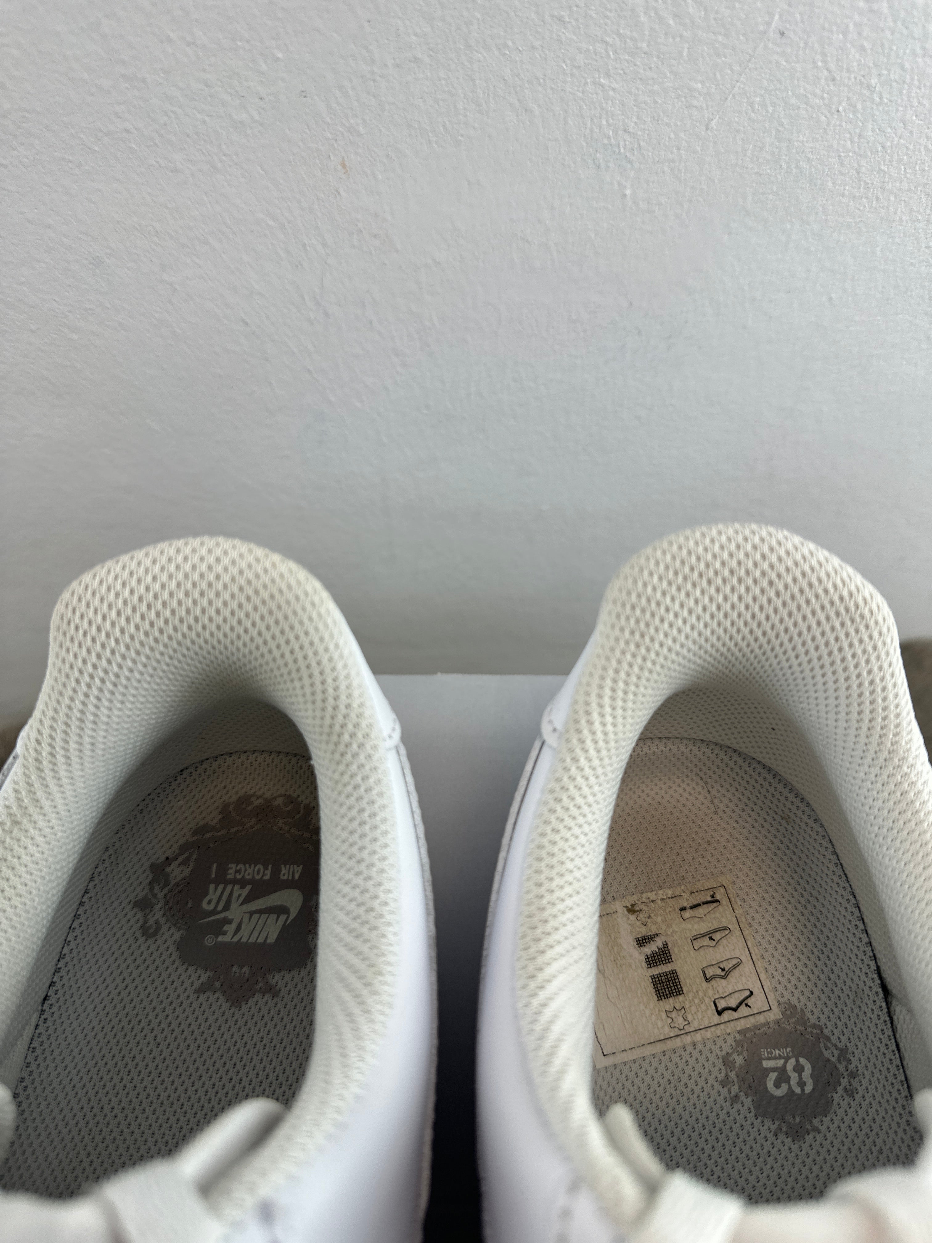 NIKE AIR FORCE 1