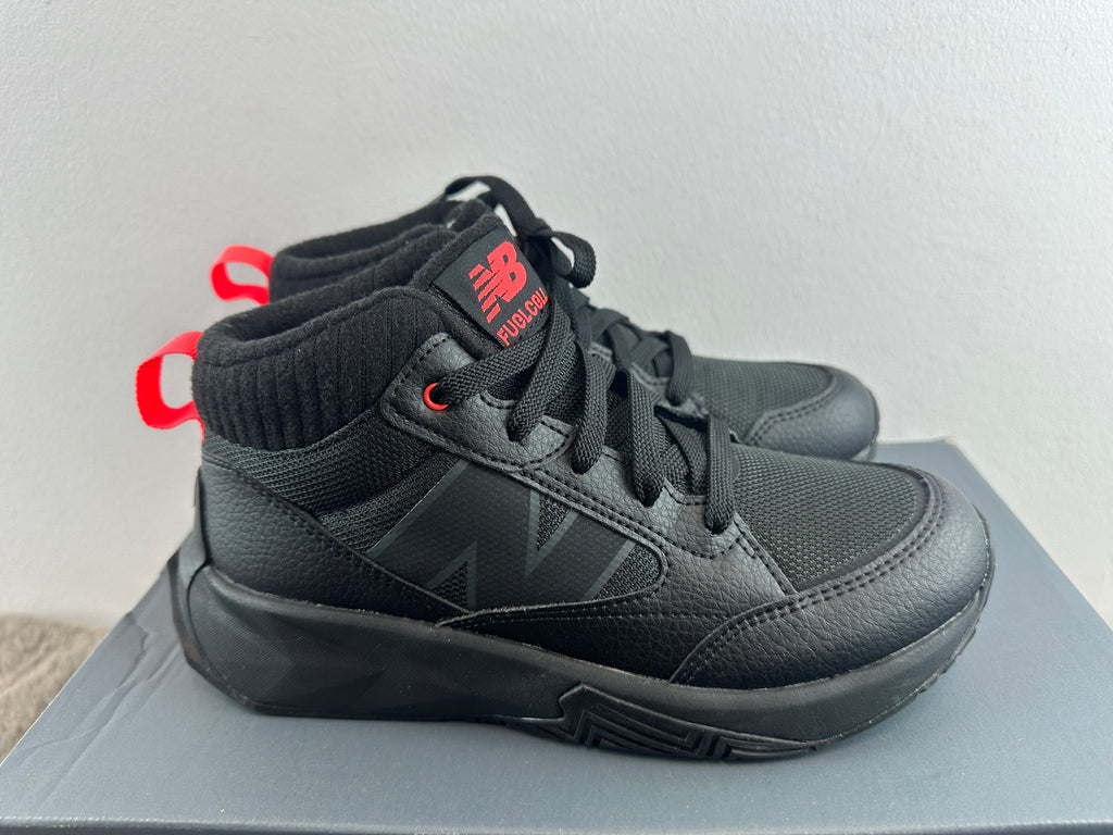 NEW BALANCE GT800