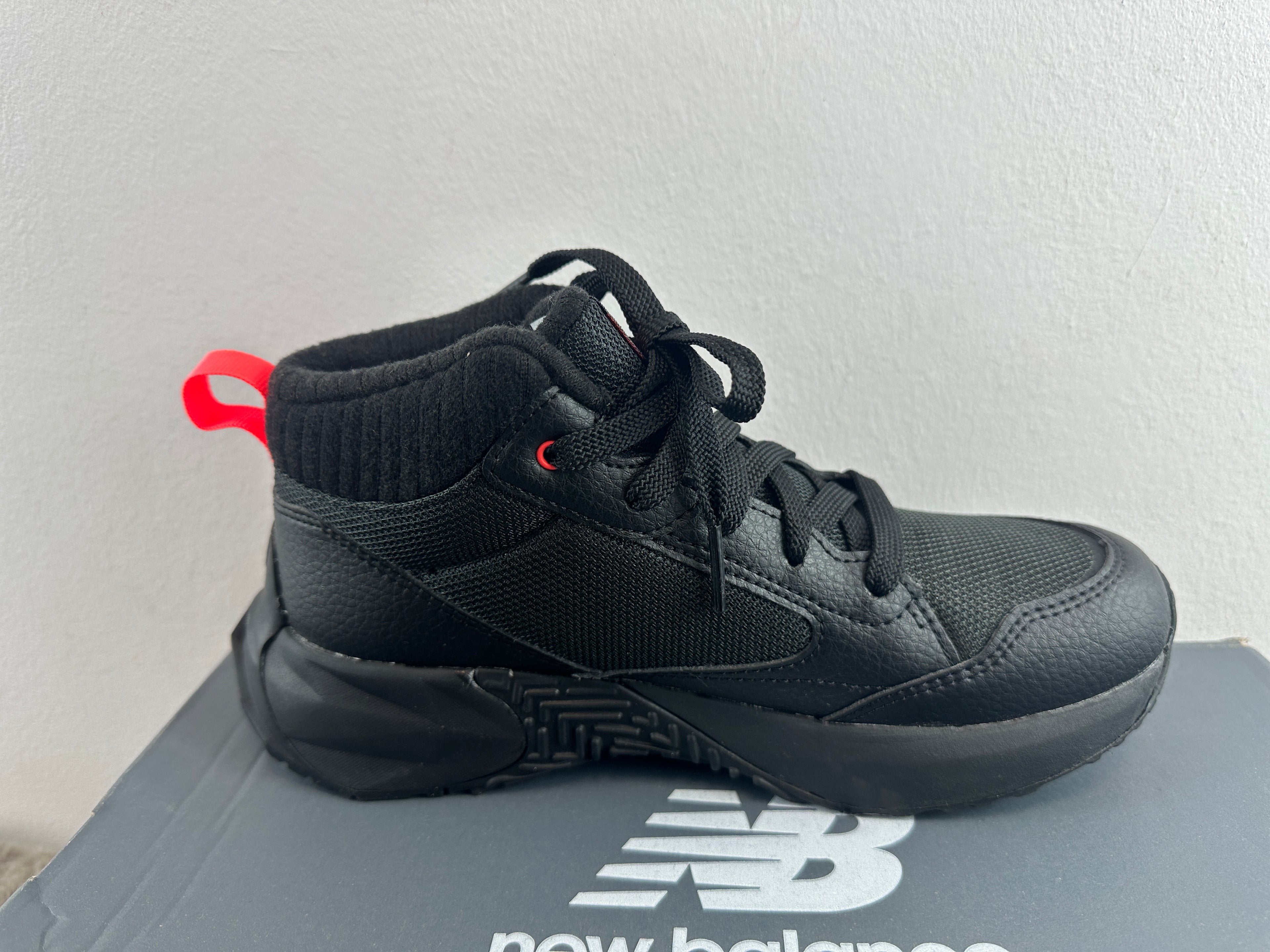 NEW BALANCE GT800
