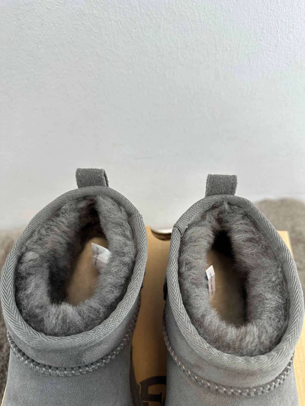 UGG CLASSIC ULTRA MINI