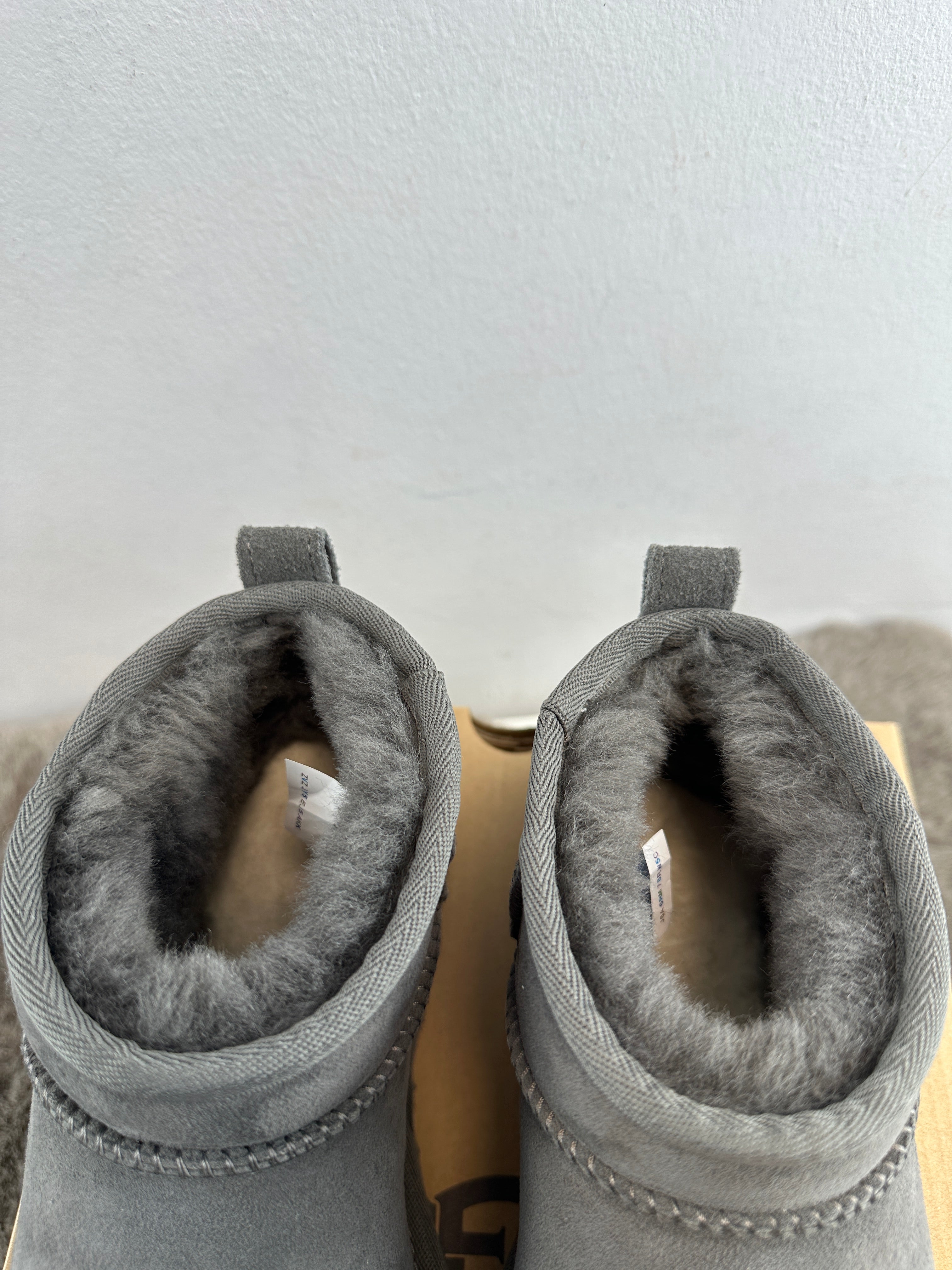 UGG CLASSIC ULTRA MINI