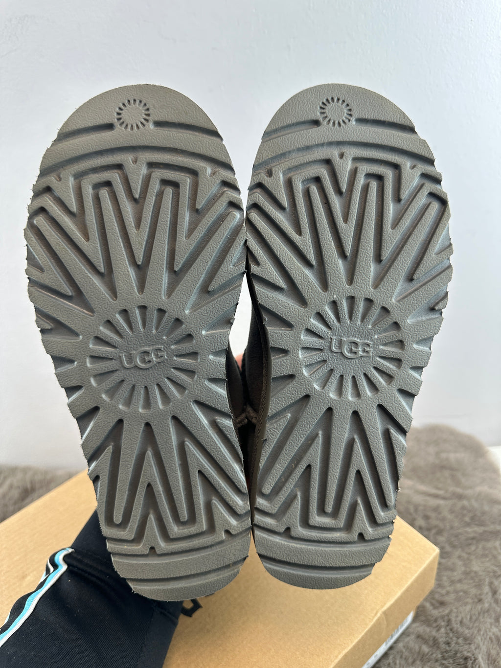 UGG CLASSIC ULTRA MINI