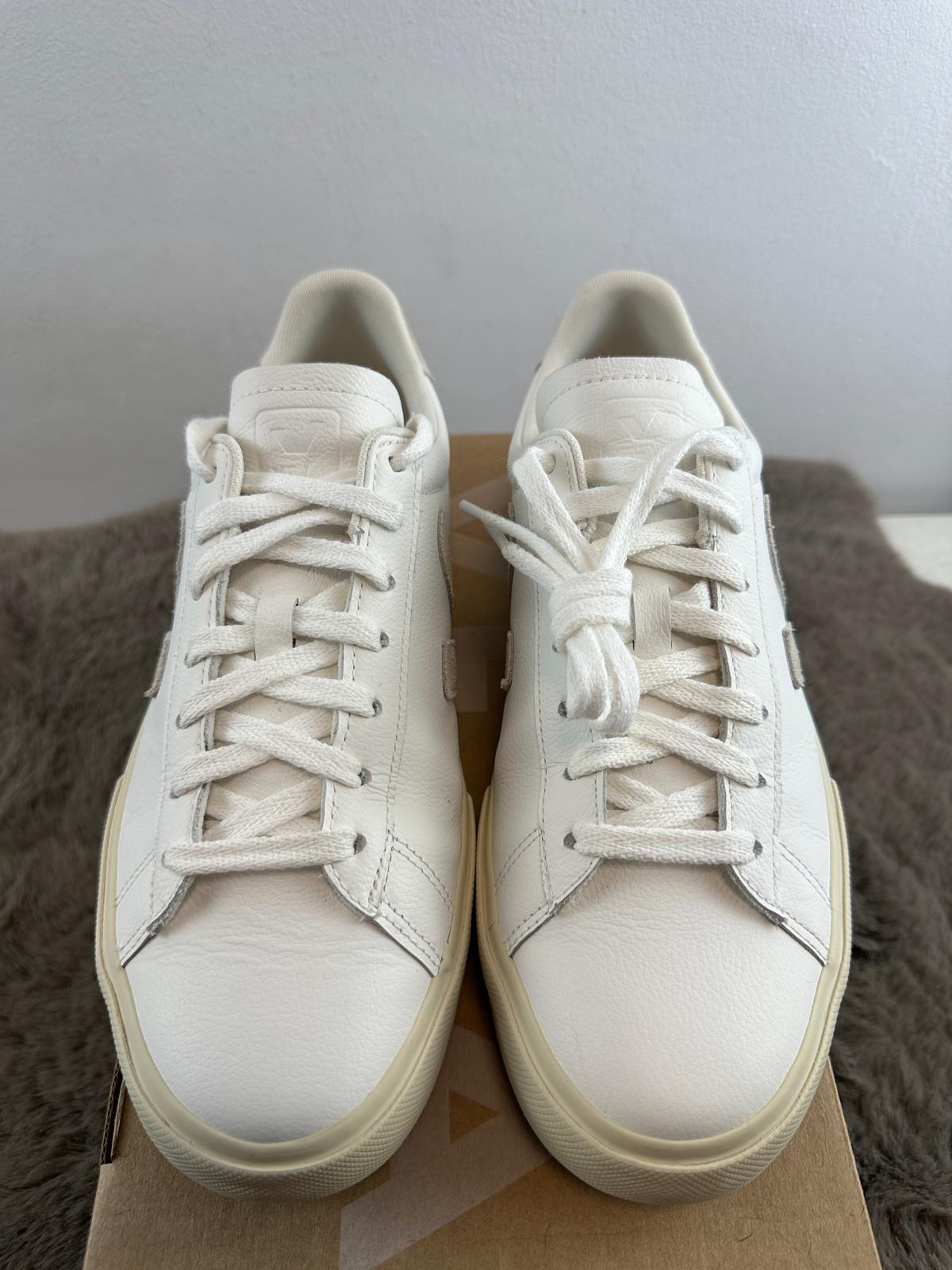 VEJA CAMPO LEATHER