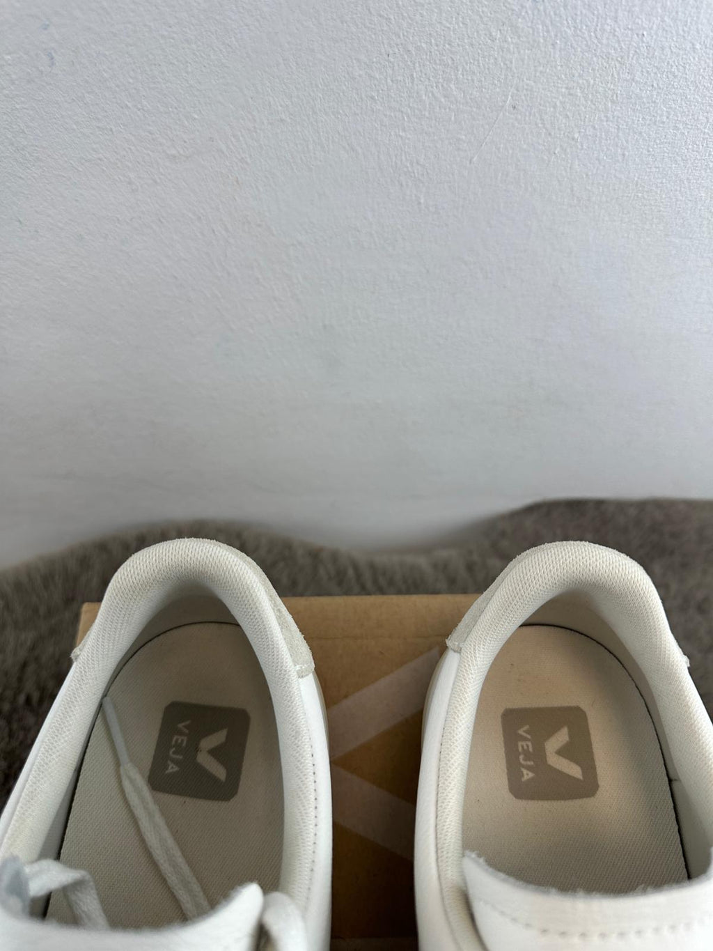 VEJA CAMPO LEATHER