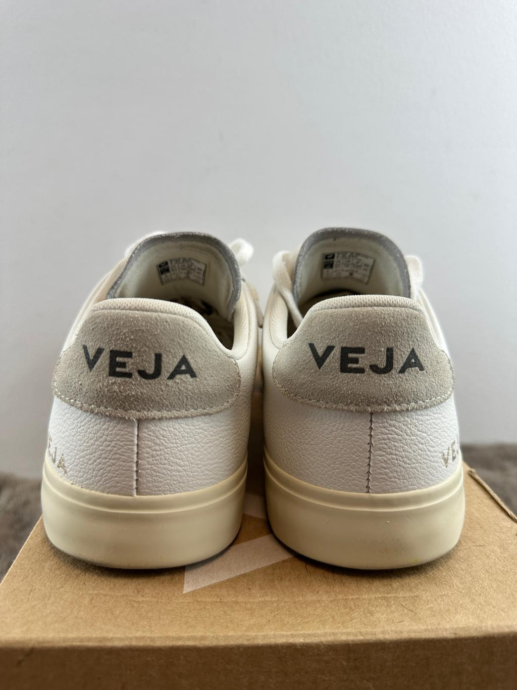 VEJA CAMPO LEATHER